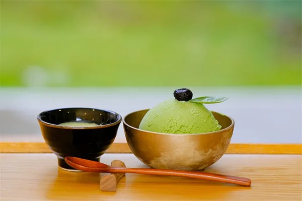 庭の蚊を自然に撃退！5つの簡単なコツと対策